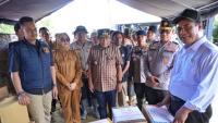 Pulihkan Dampak Banjir Sultra, Mentan Salurkan Bantuan Rp10 Miliar