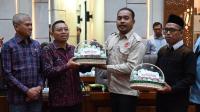 Asosiasi Peternak Bebek Titipkan Telur untuk Prabowo dan BGN ke Komisi IX DPR