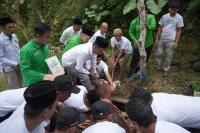 Rayakan Iduladha Bareng Masyarakat, PKB DIY Salurkan Daging Kurban Hingga ke Pelosok Desa