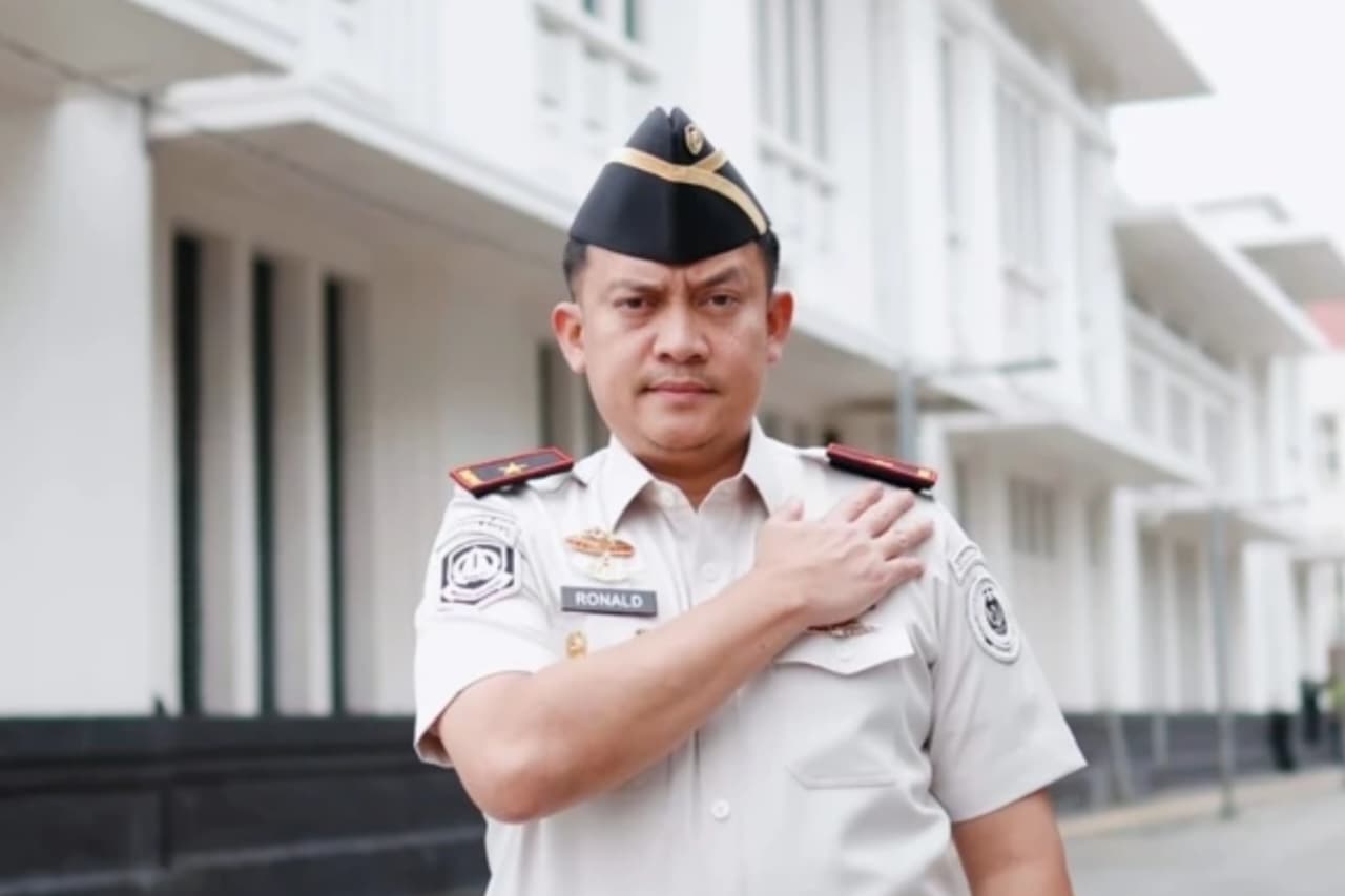 KPK OTT Kepala Imigrasi Jakarta Barat, Belasan Orang Diamankan