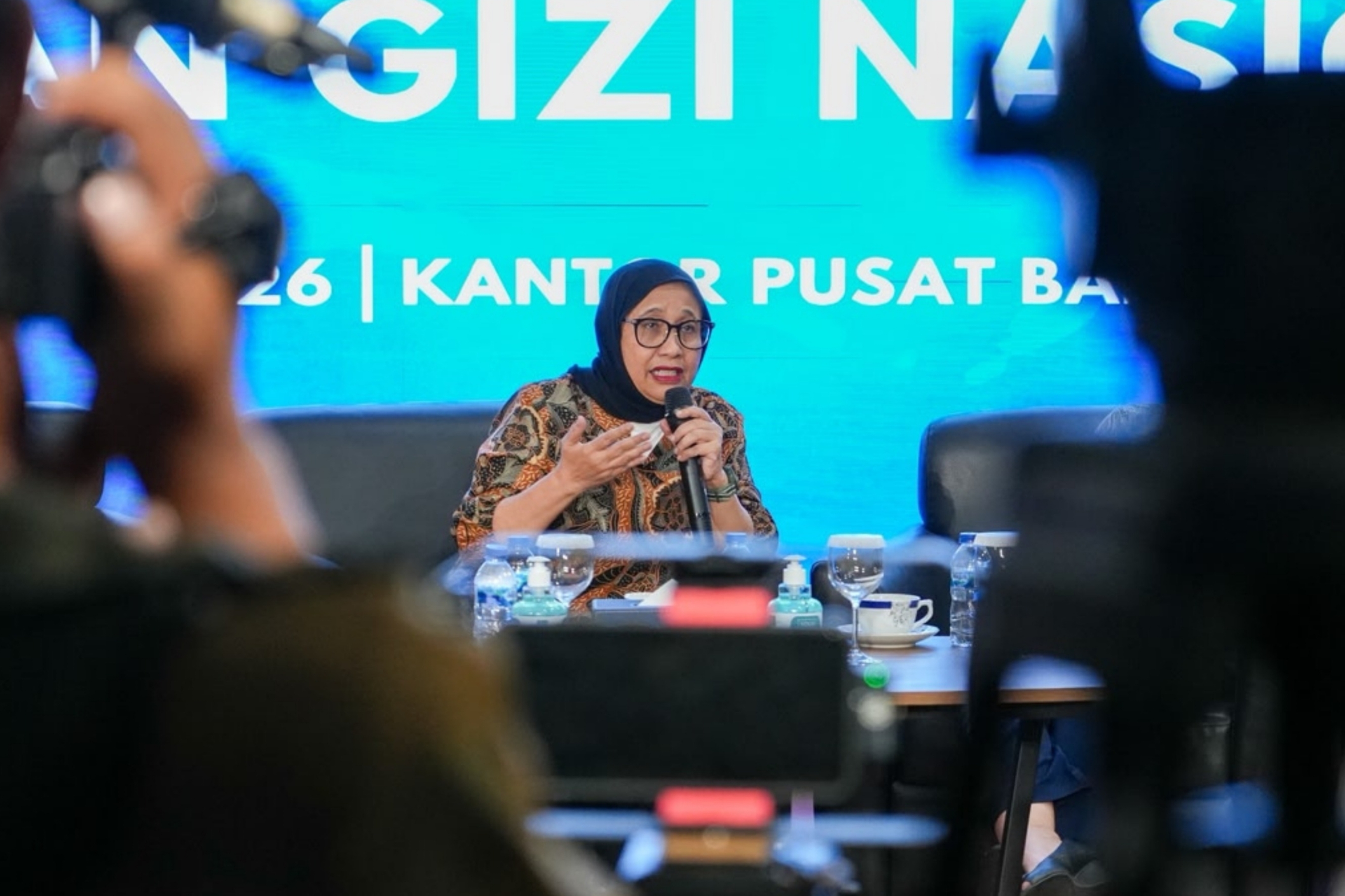 Kepala Badan Gizi Nasional (BGN) Nanik S Deyang dalam konferensi pers di Kantor BGN, Jakarta Pusat pada Kamis, 4 Juni 2026. (Biro Hukum dan Humas BGN)