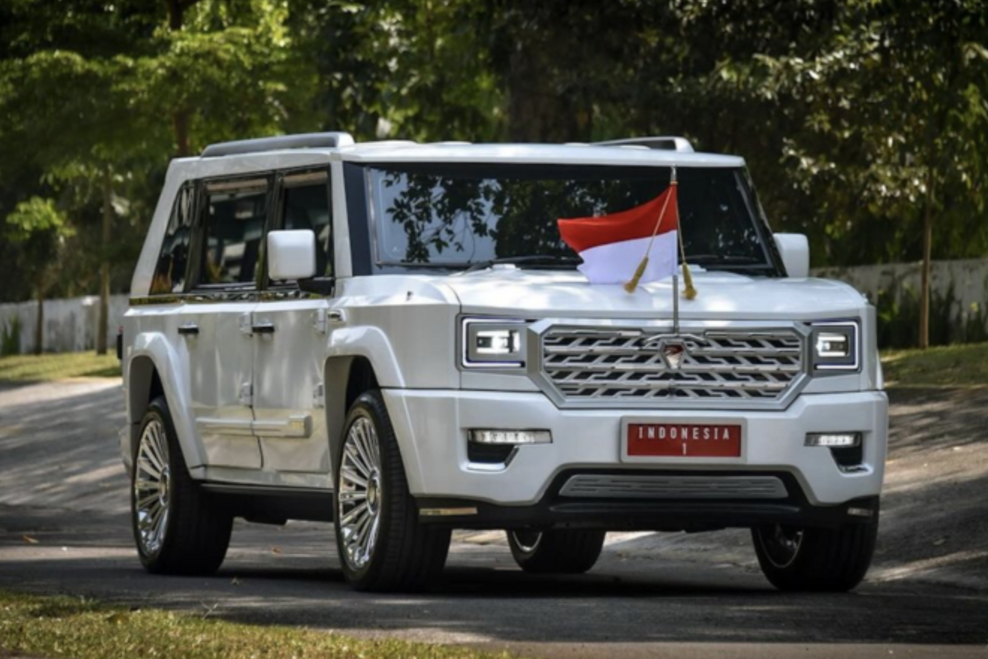 MV3 Garuda Limousine, mobil karya PT Pindad yang digunakan sebagai kendaraan Presiden Prabowo Subianto usai pelantikannya di Jakarta pada Minggu, Oktober 2024. (PT Pindad)