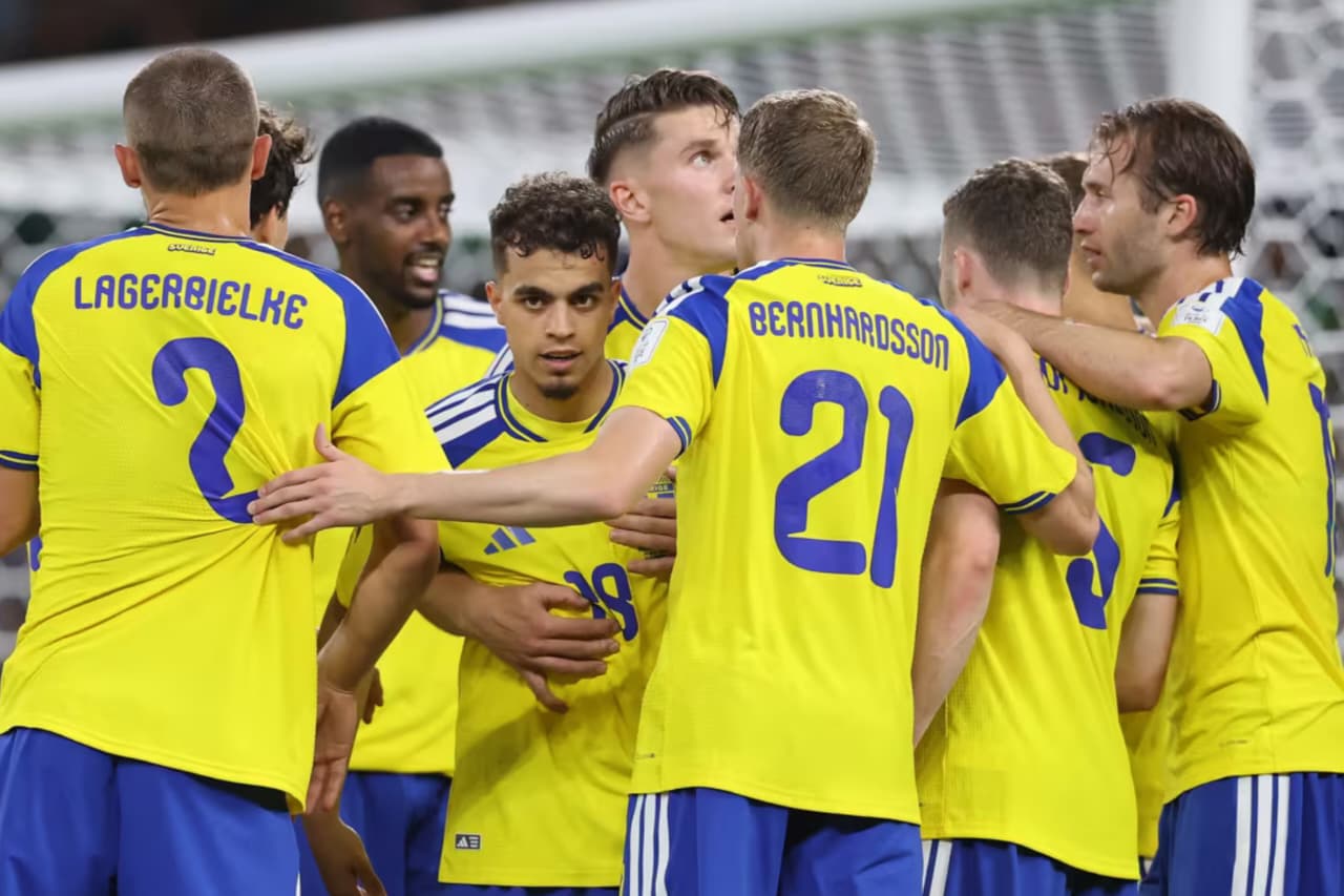 Yasin Ayari, Alexander Isak, Viktor Gyokeres, dan Mattias Svanberg sukses mencatatkan nama mereka di papan skor saat Swedia melumat Tunisia pada laga pembuka mereka di Piala Dunia FIFA 2026. (IDNVoice/FIFA)