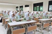 Ciptakan Lingkungan Belajar Nyaman, 127 Madrasah di Jawa Barat Direhabilitasi