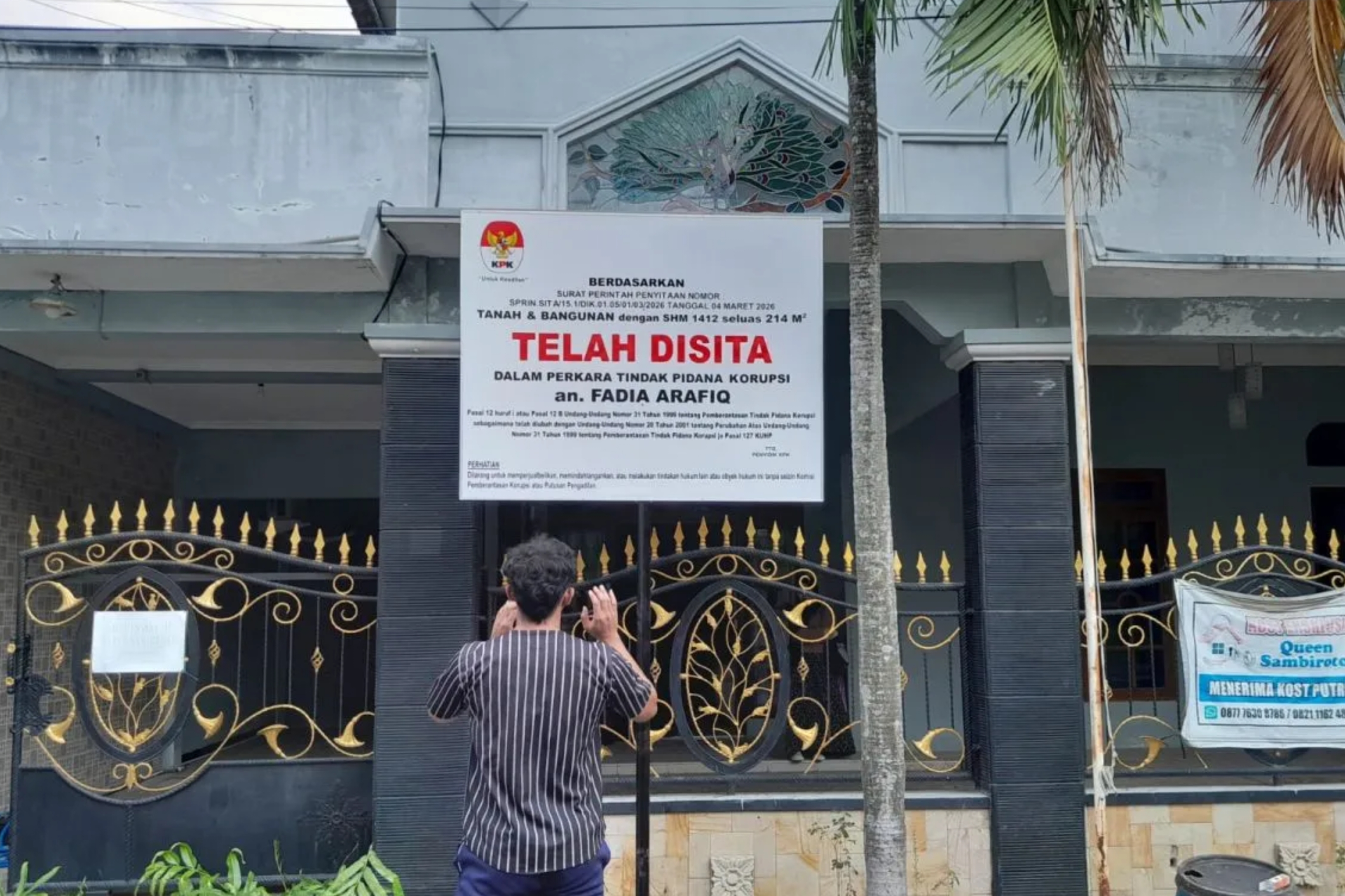 Penyidik menyita salah satu rumah Bupati Pekalongan nonaktif, Fadia Arafiq, di Semarang. (IDNVoice/KPK)