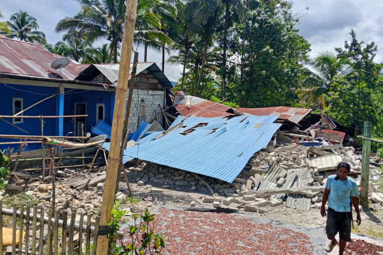 Kerusakan rumah warga akibat gempabumi yang mengguncang Kabupaten Sigi, Sulawesi Tengah pada Selasa, 16 Juni 2026. (IDNVoice/BPBD Kabupaten Sigi)