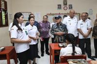 Kunjungi Nias Utara, Mendikdasmen: MBG dan Internet Starlink Ubah Wajah Pendidikan di 3T