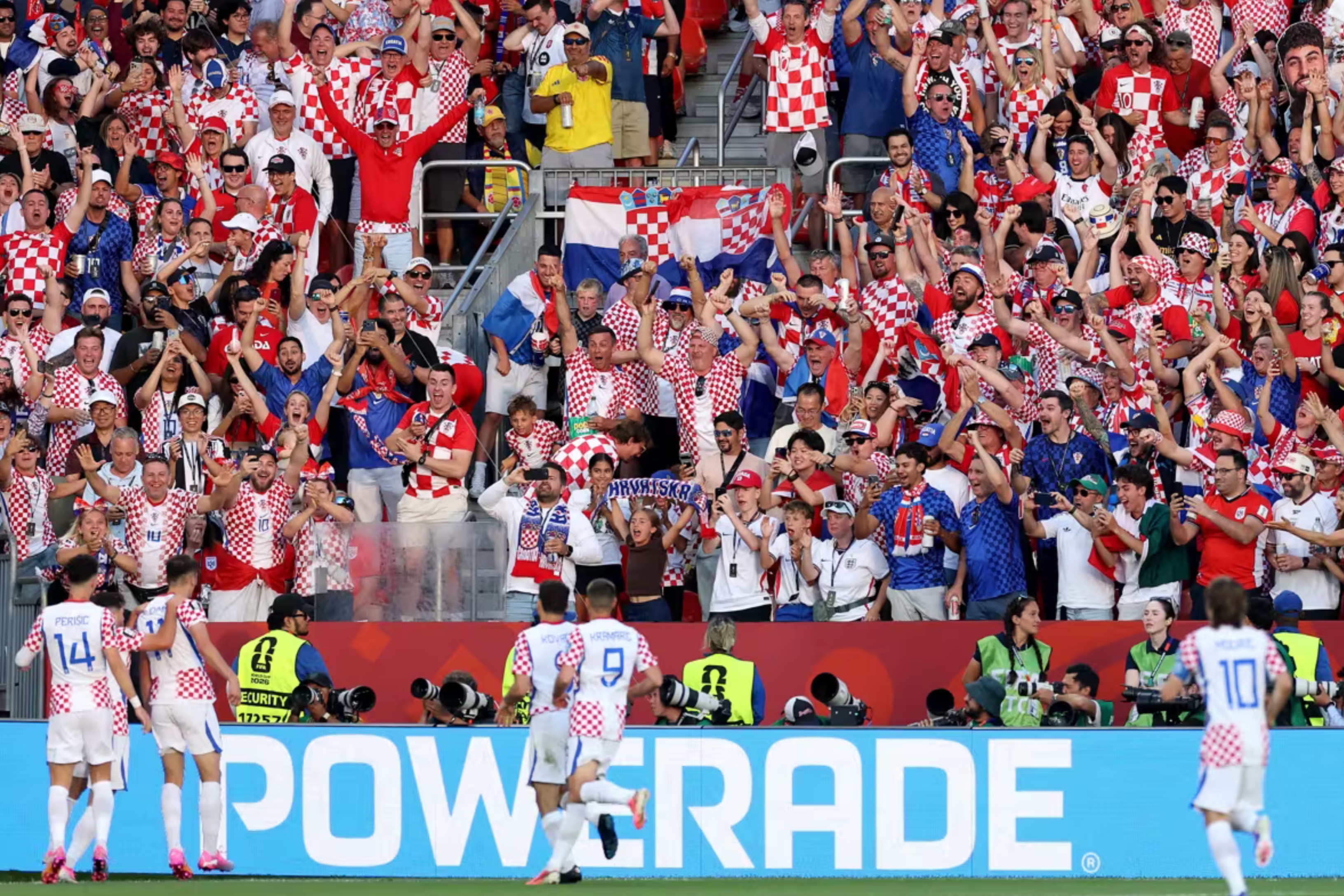 Panama menyuguhkan penampilan impresif dan beberapa kali nyaris mencetak gol, tetapi pada akhirnya hari itu menjadi perayaan bagi Kroasia seiring penampilan ke-200 Luka Modric. (IDNVoice/FIFA)