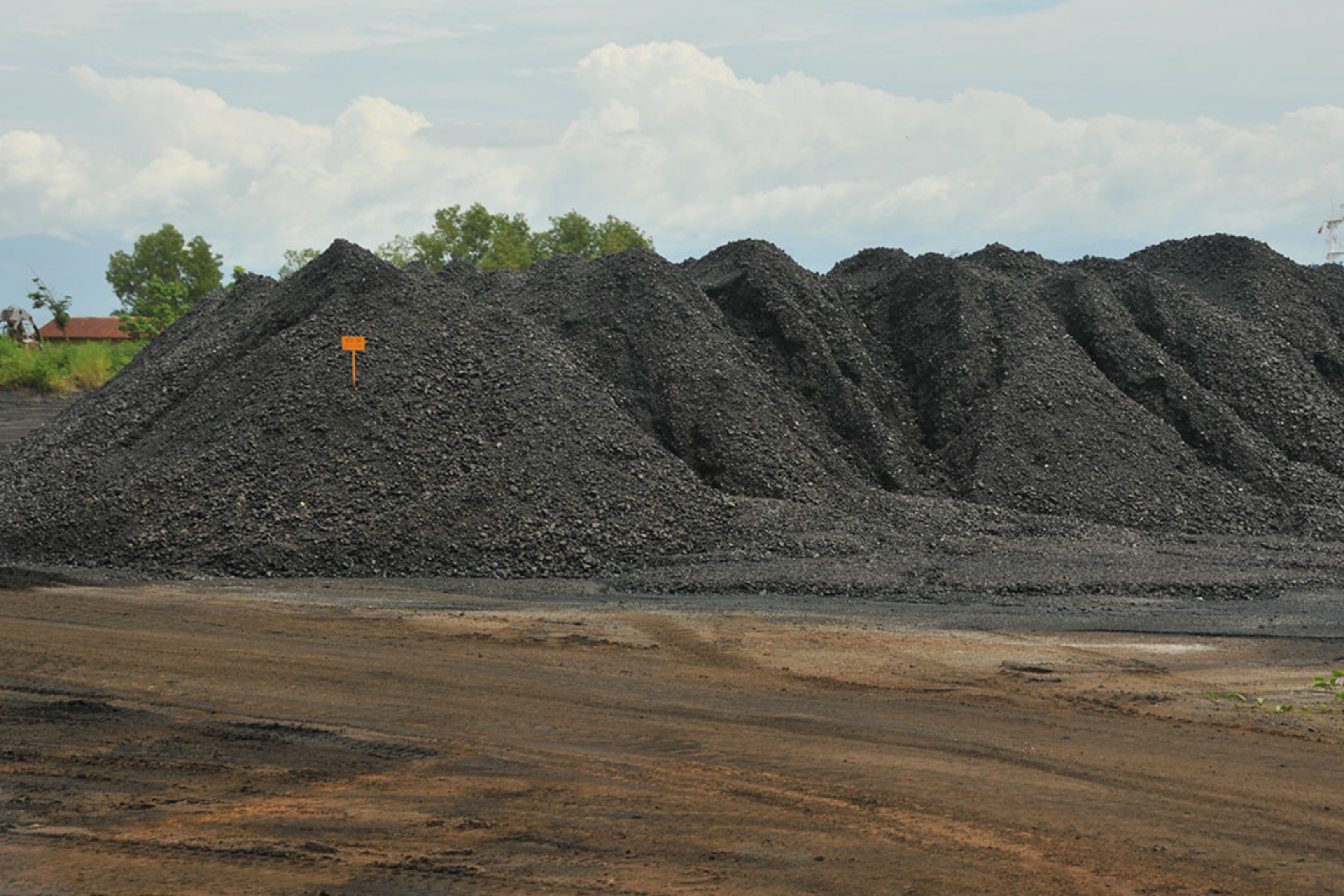 Kementerian Energi dan Sumber Daya Mineral (ESDM) belum putuskan besaran RKAB Nikel 2026. (IDNVoice/ESDM)