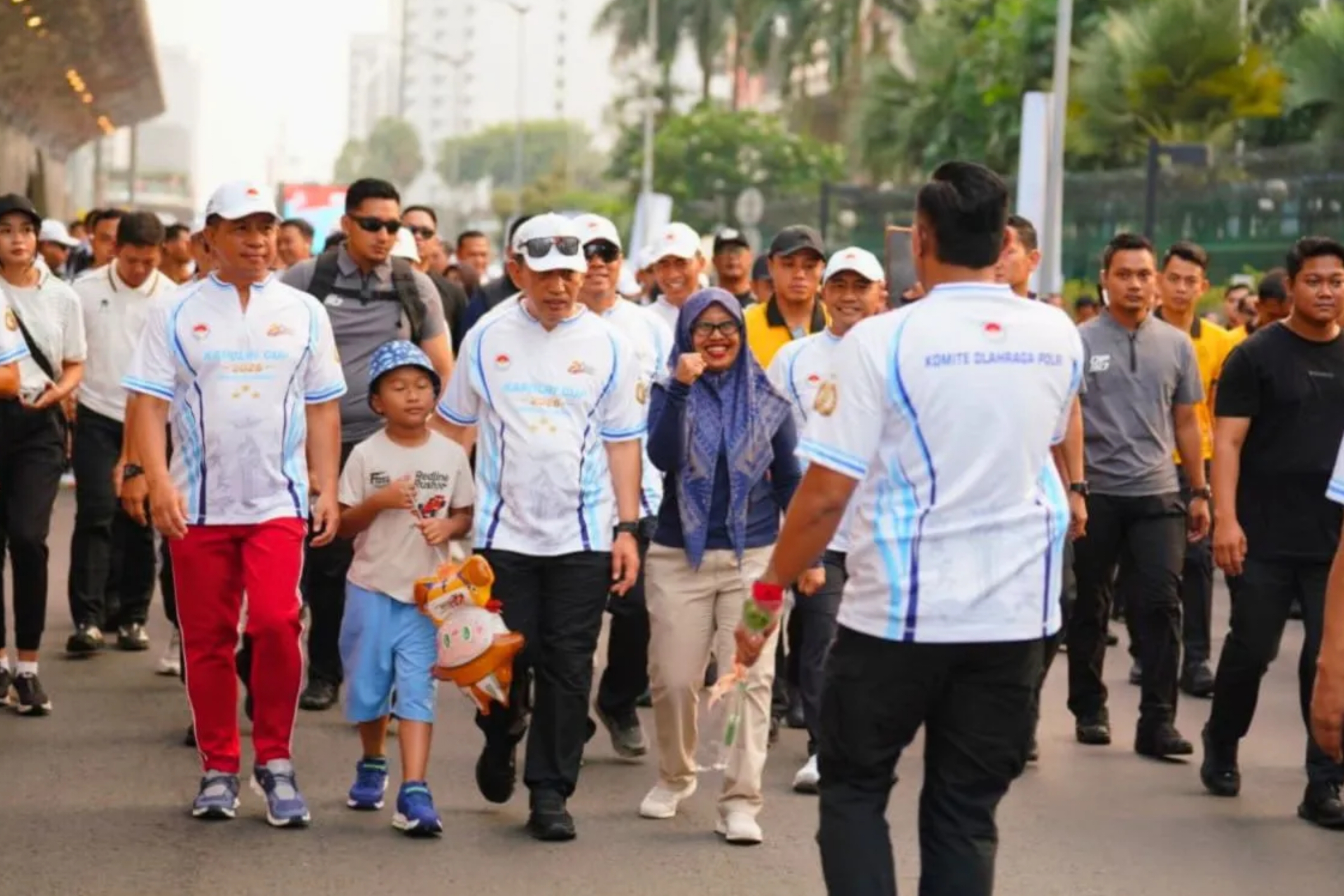 Kapolri Jenderal Polisi Listyo Sigit Prabowo kegiatan olahraga bersama di Car Free Day (CFD), Jakarta pada Minggu, 28 Juni 2026. (IDNVoice/Polri)