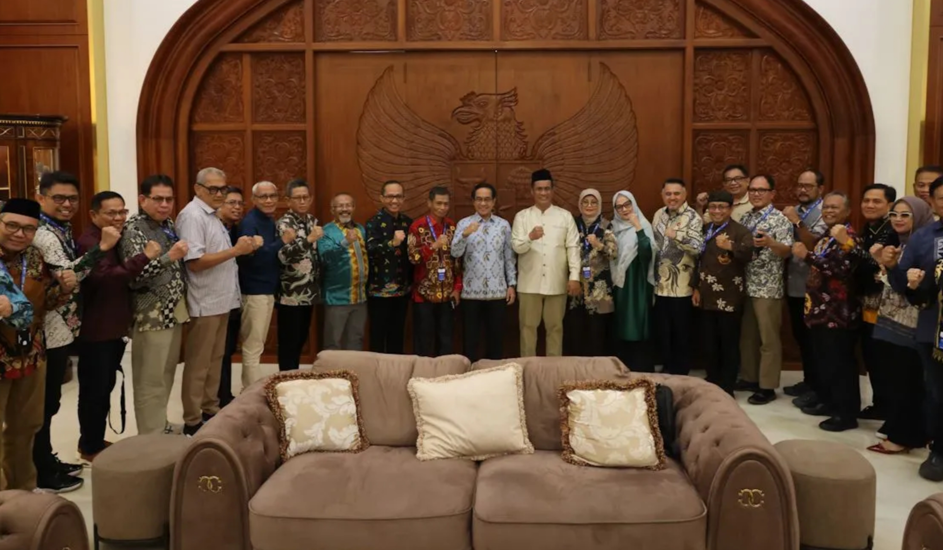 Menteri Pertanian Andi Amran Sulaiman mengumpulkan rektor dan pimpinan perguruan tinggi kawasan Indonesia timur, di Jakarta pada Minggu, 28 Juni 2026. (IDNVoice/Kementan)