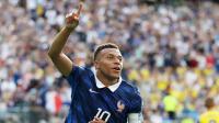 Mbappe Cetak Dwigol, Prancis Lolos ke 16 Besar dan Dekati Rekor Messi