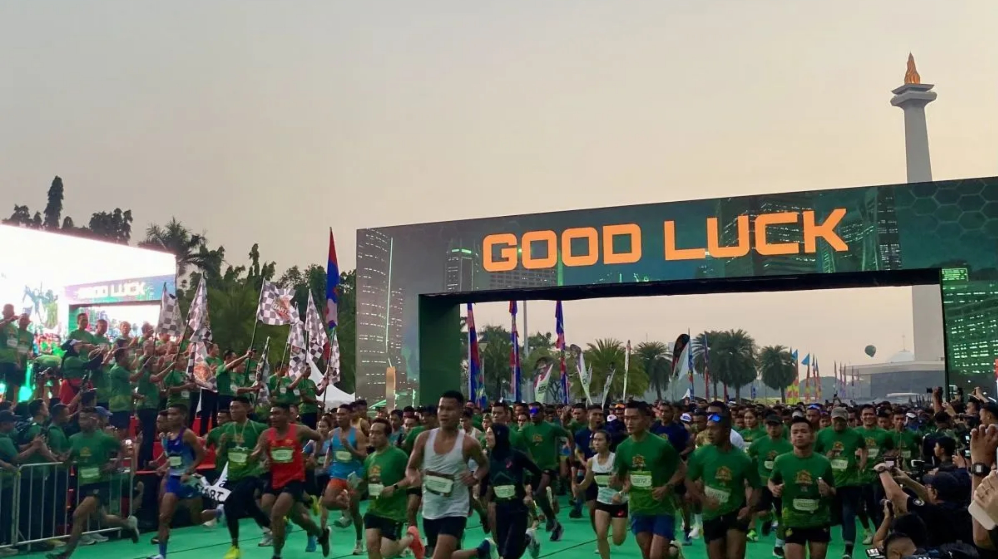 Kostrad Run 2026 digelar sebagai rangkaian acara HUT Ke-65 Kostrad di Monumen Nasional, Jakarta pada Minggu, 5 Juli 2026. (ANTARA/Fath Putra Mulya) 
