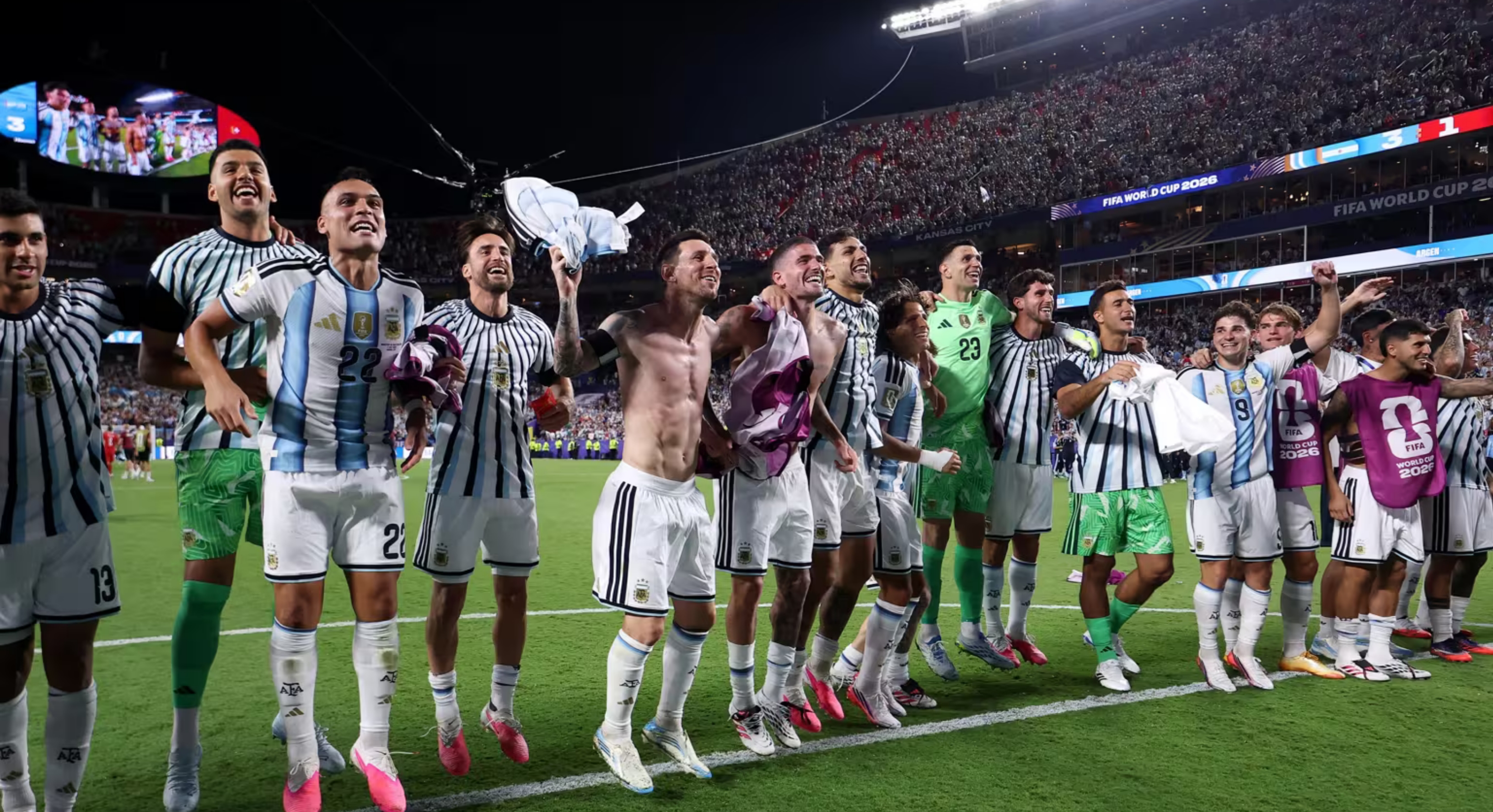 Argentina mengalahkan Swiss yang bermain dengan 10 pemain di babak perpanjangan waktu dalam pertandingan perempat final Piala Dunia FIFA 2026, dengan gol indah Julian Alvarez menjadi sorotan dalam kemenangan yang diraih dengan susah payah. (IDNVoice/FIFA)
