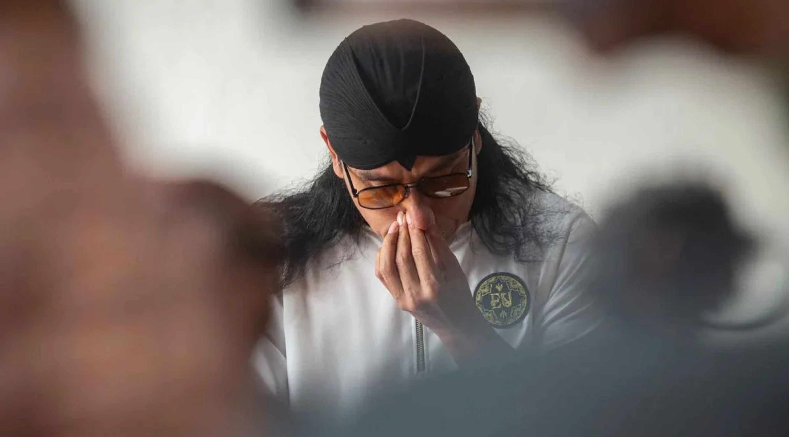 Utusan Khusus Presiden Bidang Kerukunan Beragama dan Pembinaan Sarana Keagamaan, Gus Miftah menyampaikan keterangan pers pengunduran dirinya di Ponpes Ora Aji, Purwomartani, Kalasan, Sleman, D.I Yogyakarta pada Jumat, 6 Desember 2024. (IDNVoice/Tangkapan Layar)