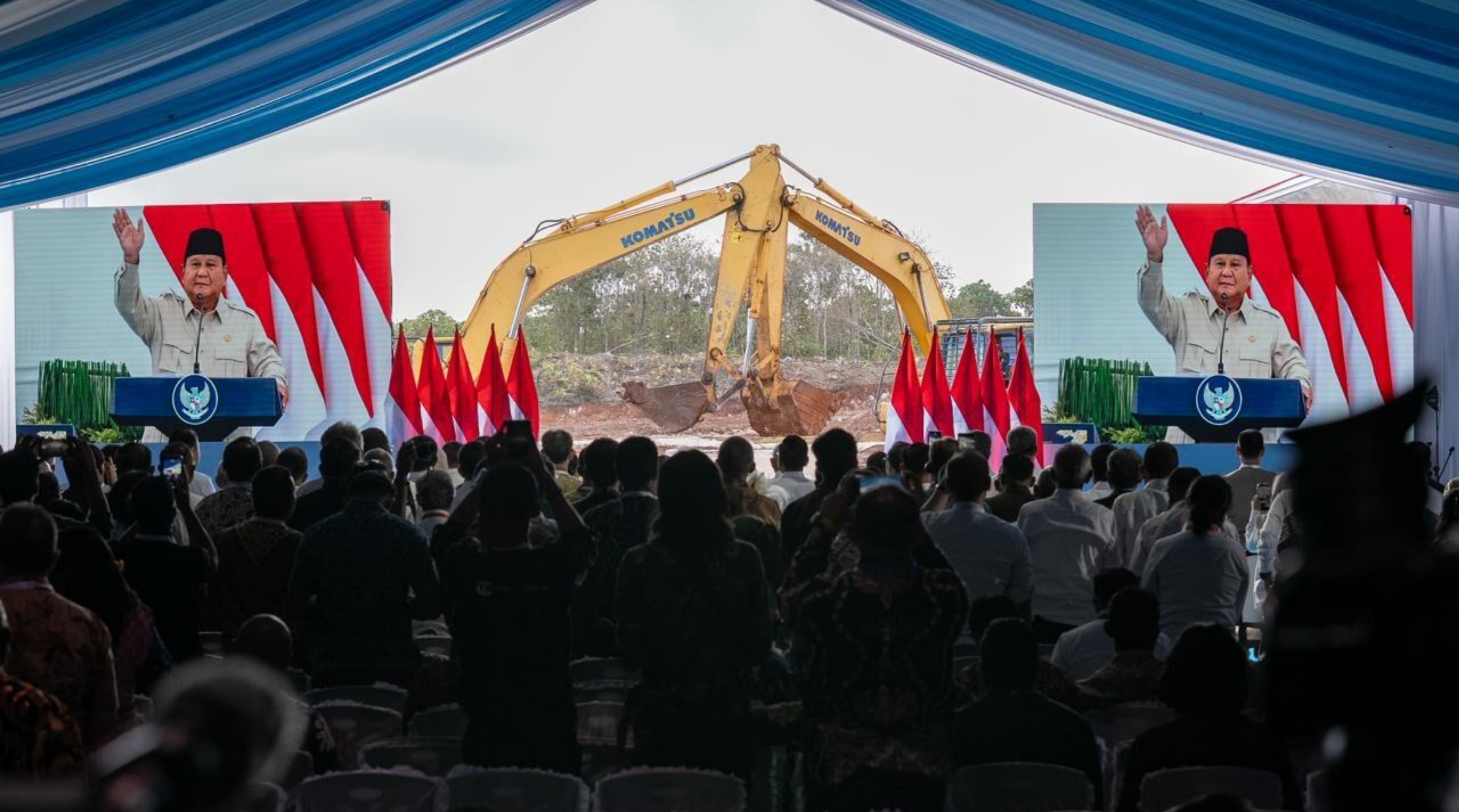 Sambutan Prabowo saat meresmikan groundbreaking proyek LNG Abadi Masela yang digelar secara hybrid melalui konferensi video dari Istana Merdeka, Jakarta, dan lokasi proyek di Kabupaten Kepulauan Tanimbar, Provinsi Maluku pada Kamis, 16 Juli 2026. (IDNVoice/BPMI Setpres)