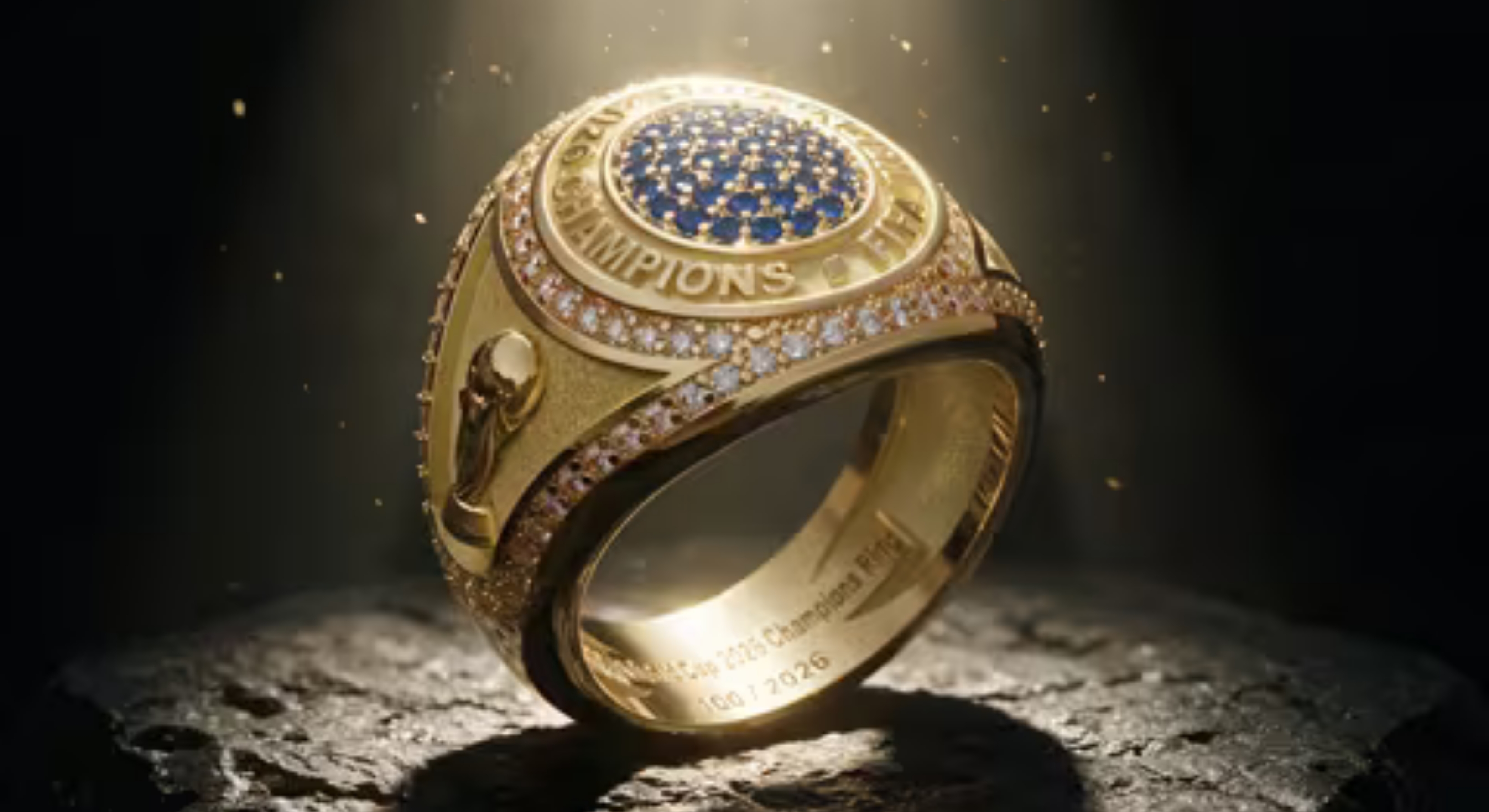 Salah satu sisi cincin akan menampilkan Trofi Piala Dunia FIFA, sementara sisi lainnya akan disesuaikan untuk mencerminkan identitas tim juara. (IDNVoice/FIFA)