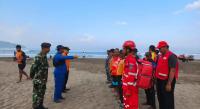 Wisatawan Hilang Terseret Ombak di Pantai Pangandaran, Tim SAR Masih Lakukan Pencarian