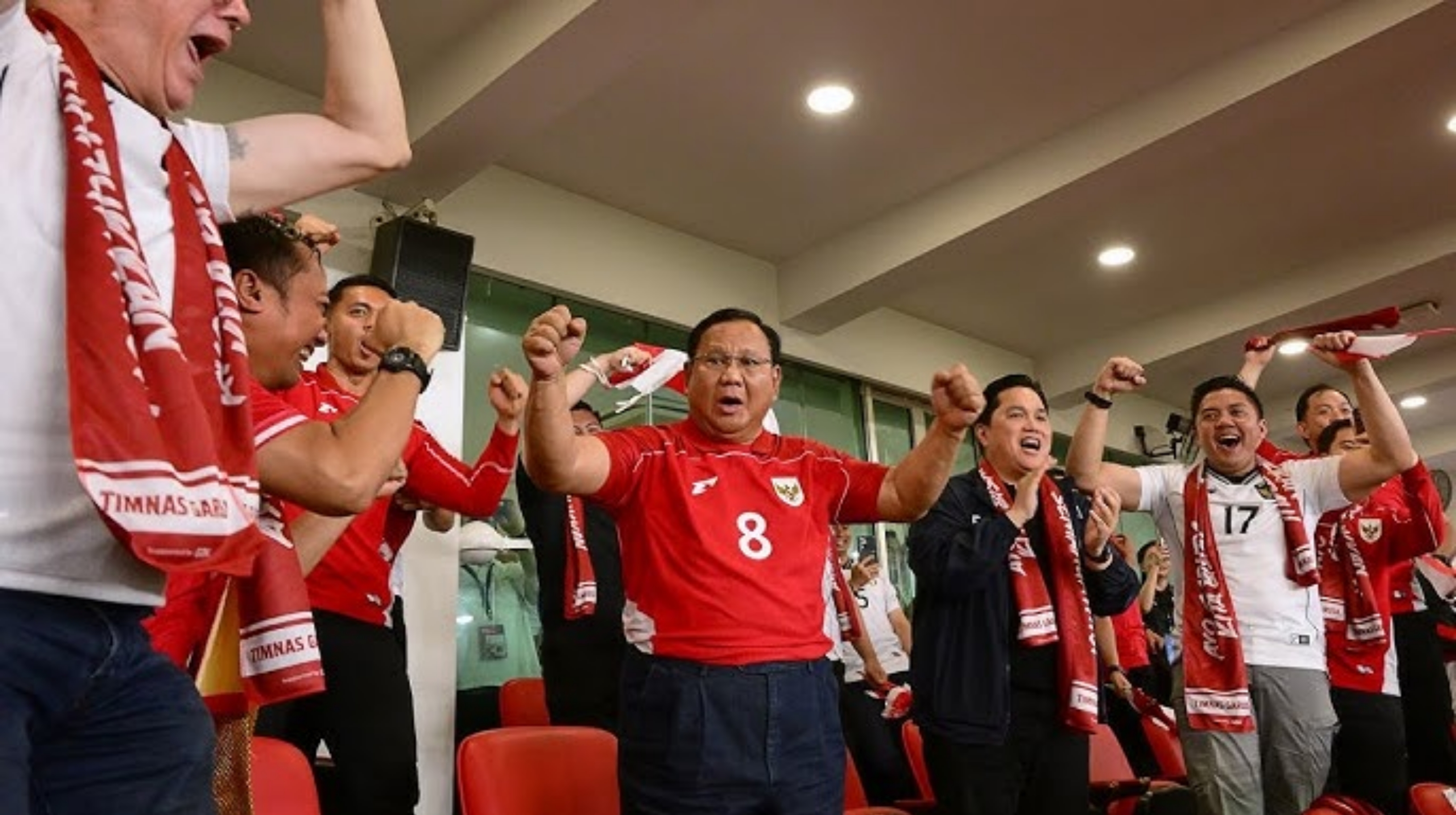 Tangkapan layar: Presiden Prabowo Subianto menonton laga Timnas Indonesiamelawan China di Stadion GBK pada 5 Juni 2025. (IDNVoice/YouTube-Sekretariat Presiden)