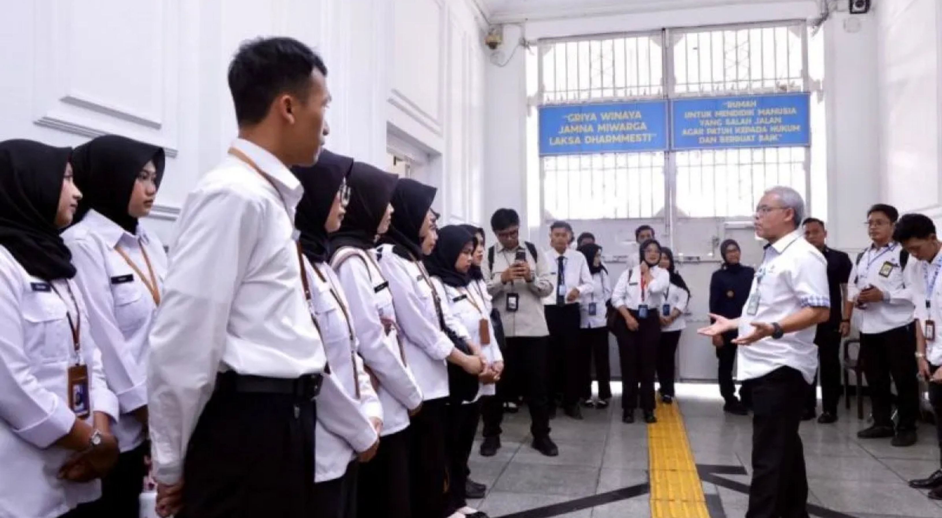 Kemnaker Dorong Peserta MagangHub Manfaatkan SIAPkerja untuk Lanjutkan Karier