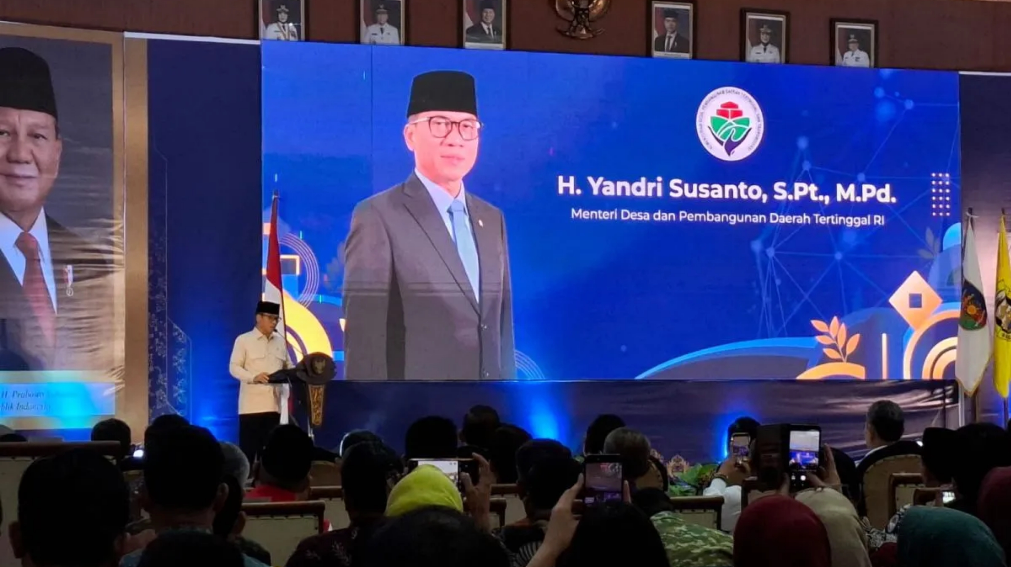 Menteri Desa dan Pembangunan Daerah Tertinggal (Mendes PDT) Yandri Susanto memaparkan soal program Koperasi Desa/Kelurahan Merah Putih (KDKMP), di Bandarlampung pada Jumat, 4 September 2026. (IDNVoice/Antara Foto)