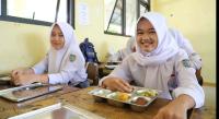Erupsi Gunung Anak Krakatau, BGN Hentikan Sementara MBG di Sekolah Terdampak