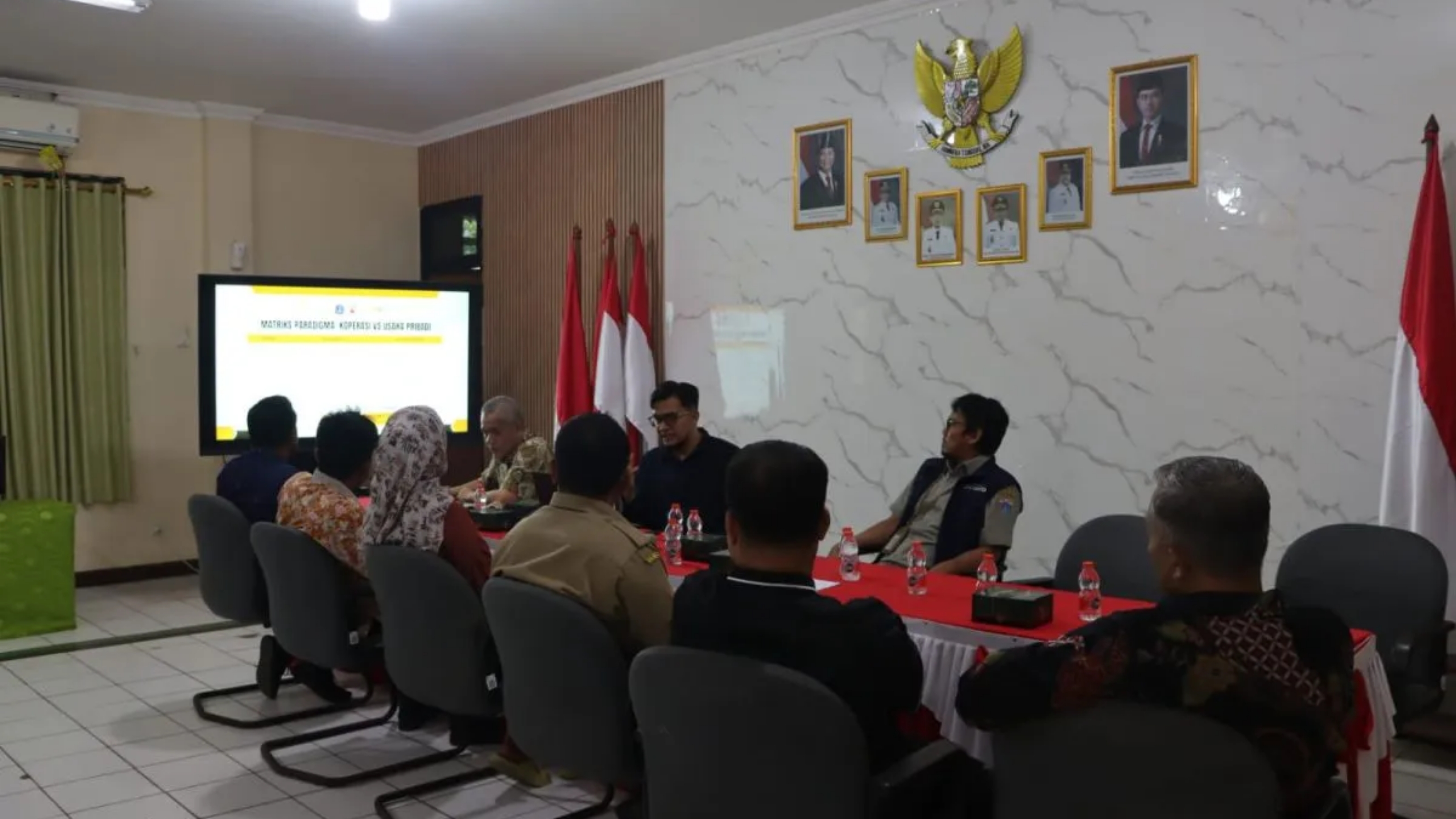 Suku Dinas Perindustrian, Perdagangan, Koperasi, Usaha Kecil dan Menengah (PPKUKM) Kepulauan Seribu mendampingi pengurus Koperasi Desa/Kelurahan Merah Putih (KDKMP) Pulau Untung Jawa di Jakarta pada Senin, 14 September 2026. (IDNVoice/Pemkab Kepulauan Seribu)