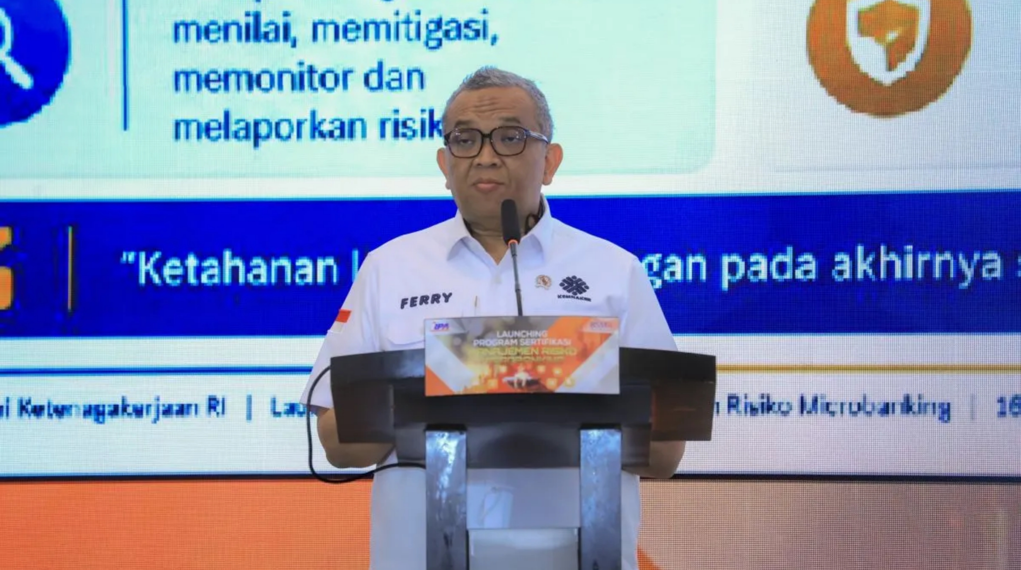 Pastikan Sertifikasi Kompetensi Microbanking Berkualitas, Wamenaker: Prinsip 4T Wajib Terpenuhi
