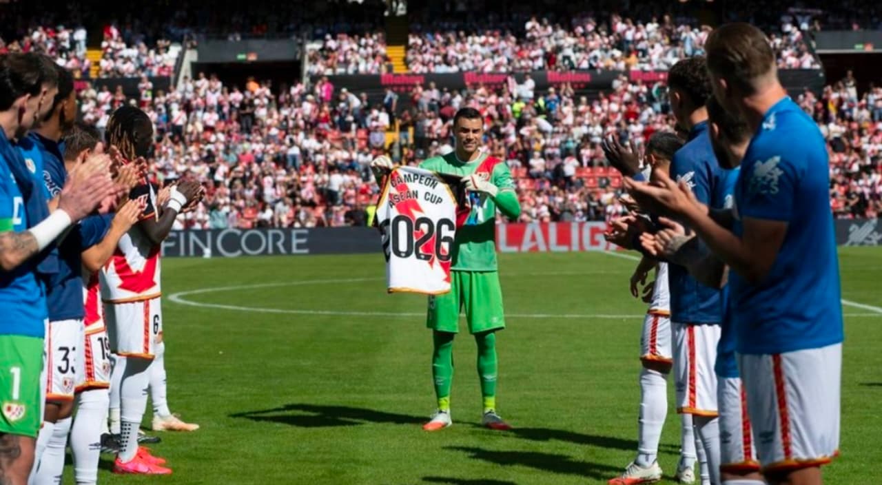 Rayo Vallecano memberikan guard of honour kepada Emil Audero usai membawa Timnas Indonesia juara FIFA ASEAN Cup 2026. (IDNVoice/Rayo Vallecano)