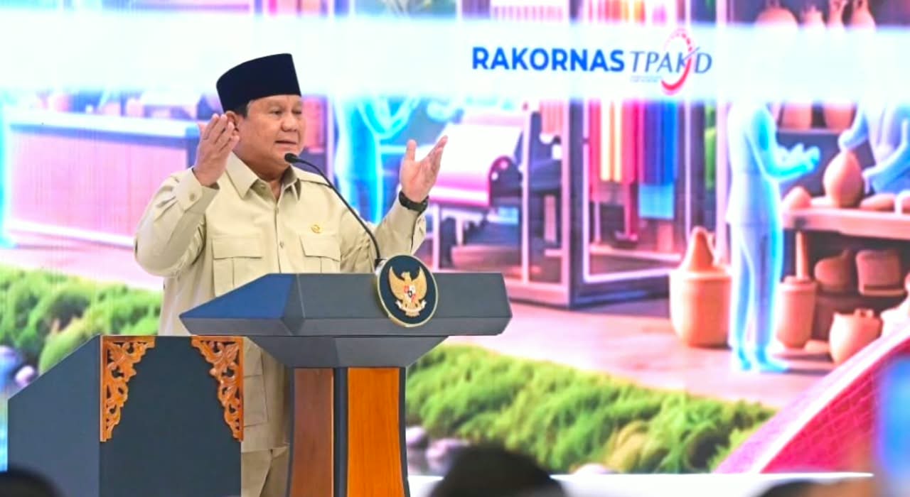 Presiden Prabowo Subianto secara resmi meluncurkan Dewan Nasional Kesejahteraan Keuangan (DNKK) saat menghadiri Rapat Koordinasi Nasional Tim Percepatan Akses Keuangan Daerah (Rakornas TPAKD) di JIEXPO Kemayoran, Jakarta pada Kamis, 22 Oktober 2026. (IDNVoice/BPMI Setpres)
