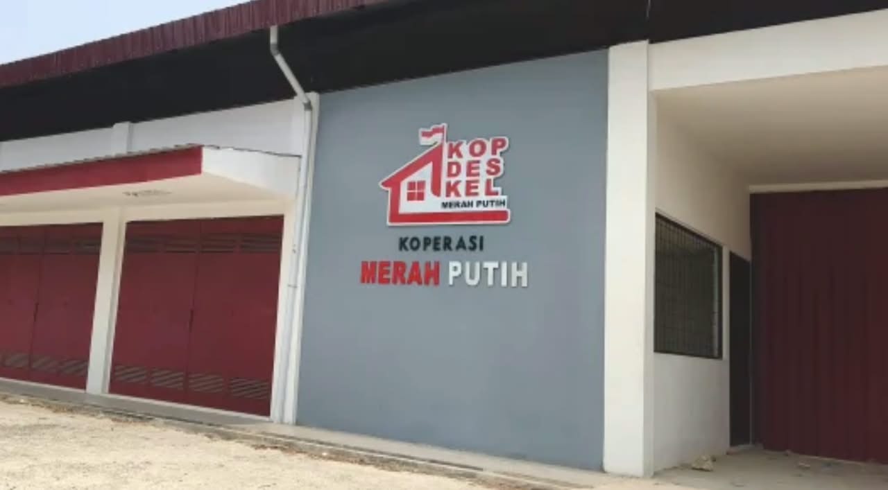 Ilustrasi: Gedung Koperasi Desa/Kelurahan Merah Putih (KDKMP) Kelurahan Binanga, Kecamatan Mamuju, Kabupaten Mamuju, Sulawesi Barat (Sulbar). (IDNVoice/RM-Istimewa)